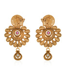 Elegant long gold-tone Kundan necklace set, perfect for adding sophistication to any outfit.
