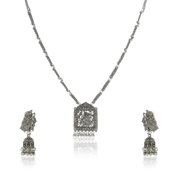 CLASSIC OXIDISED LONG NECKLACE SET THAT ADDS A TOUCH OF ELEGANCE TO ANY OUTFIT