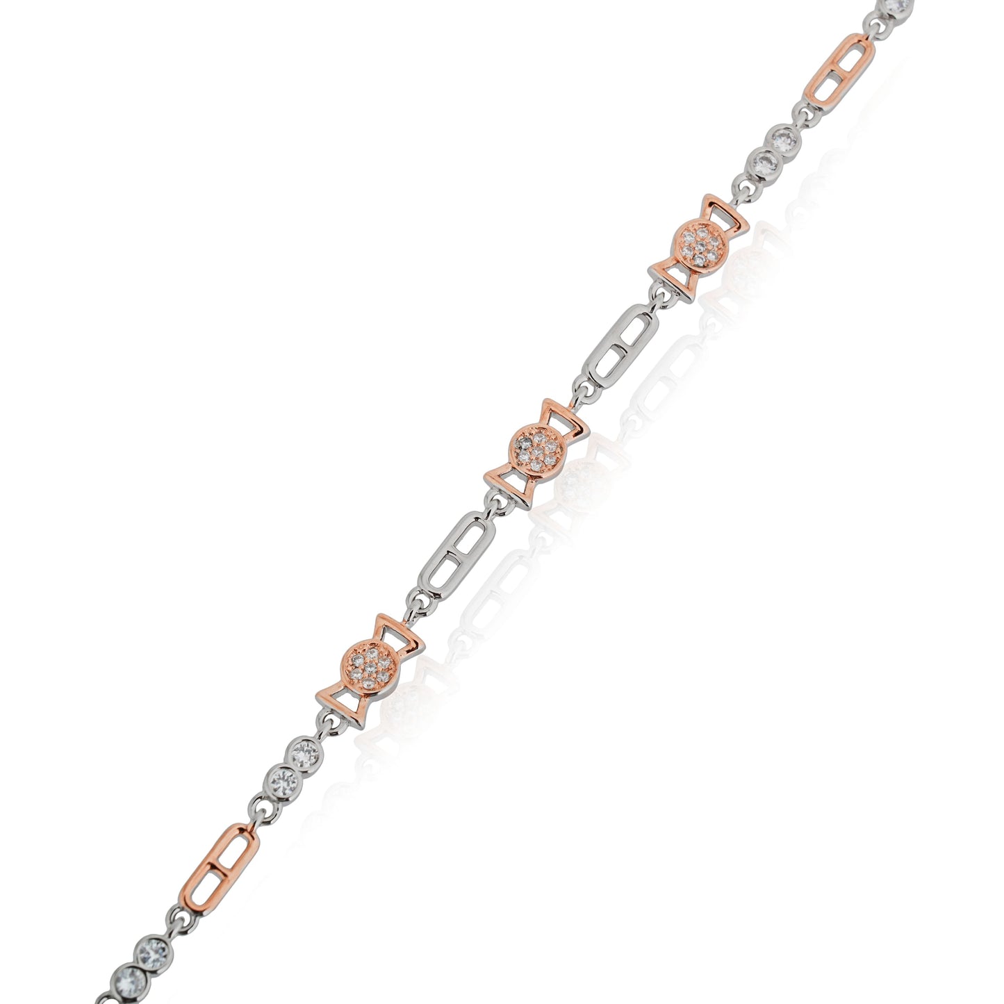 SLEEK 925 SILVER CHAIN BRACELET, OFFERING A SIMPLE YET ELEGANT ACCESSORY FOR ANY OCCASION.