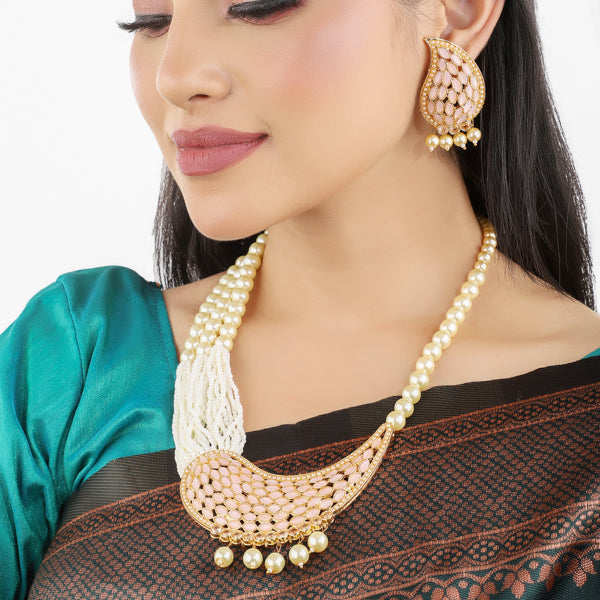 "Classic pearl necklace with salmon accents, adding charm and elegance to festive occasions."
