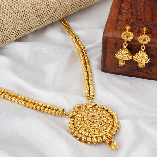 CLASSIC GOLD-TONE LONG NECKLACE SET PAIRED WITH MATCHING GOLD-TONE EARRINGS,