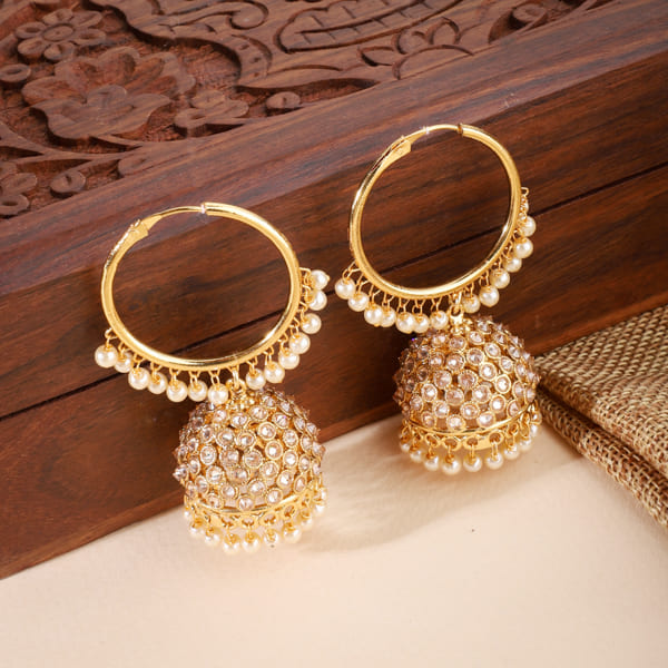 JHUMKA  FEATURING SPARKLING ZIRCONS AND DELICATE PEARLS ARRANGED IN A TRADITIONAL JHUMKA DESIGN.