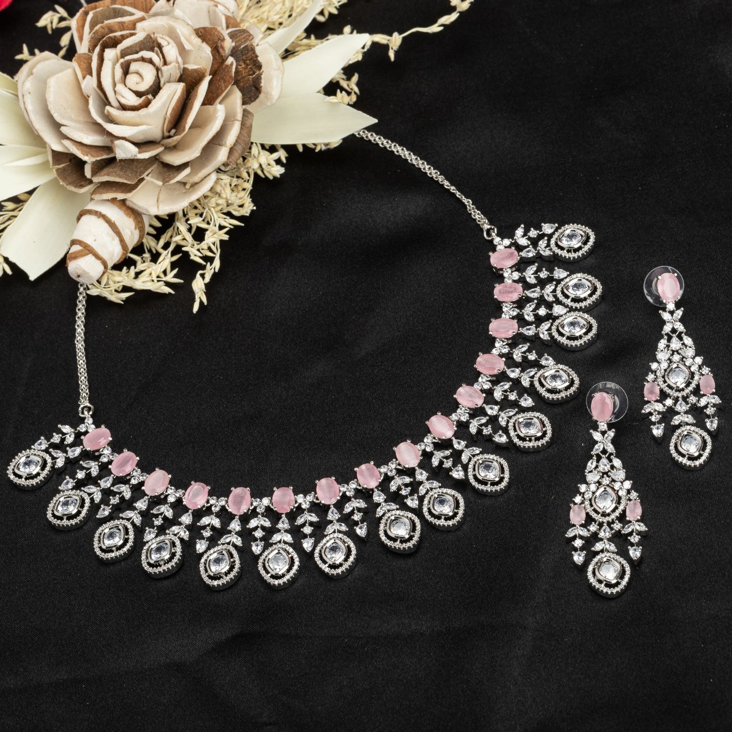 ORCHID-COLORED STONE-STUDDED ZIRCON NECKLACE SET RADIATES ELEGANCE AND CHARM