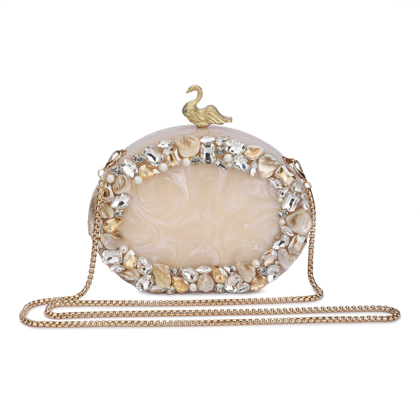 OVAL-SHAPED RESIN CLUTCH, ADORNED WITH BEAUTIFUL STONES AND FEATURING A STRIKING PEACOCK DESIGN CLOSURE. COMPLETE WITH A SLEEK SLING CHAIN,