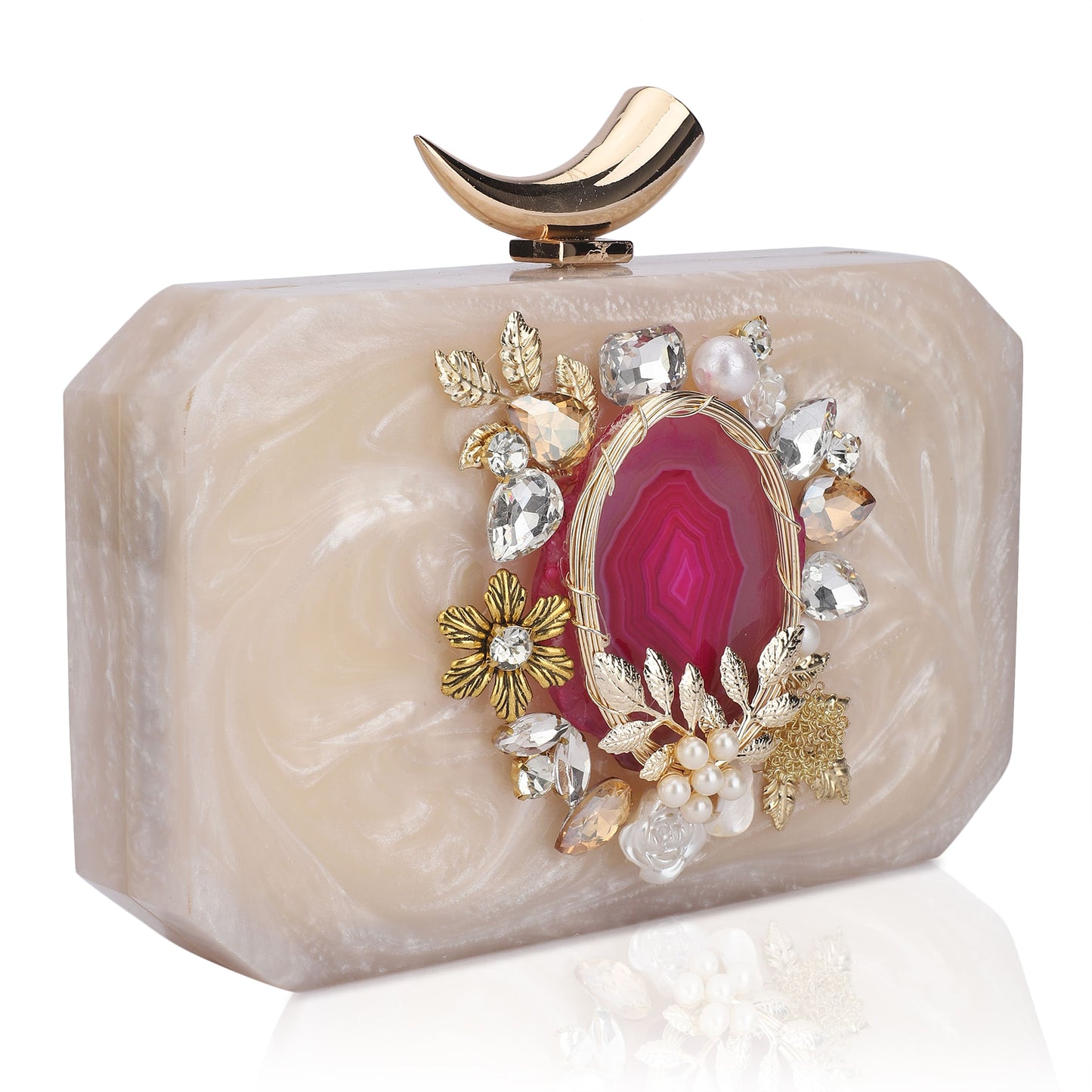 THIS RESIN-EMBELLISHED CLUTCH FEATURES A CAPTIVATING PINK AGATE STONE AT ITS CENTER. PAIRED WITH A STYLISH SLING CHAIN